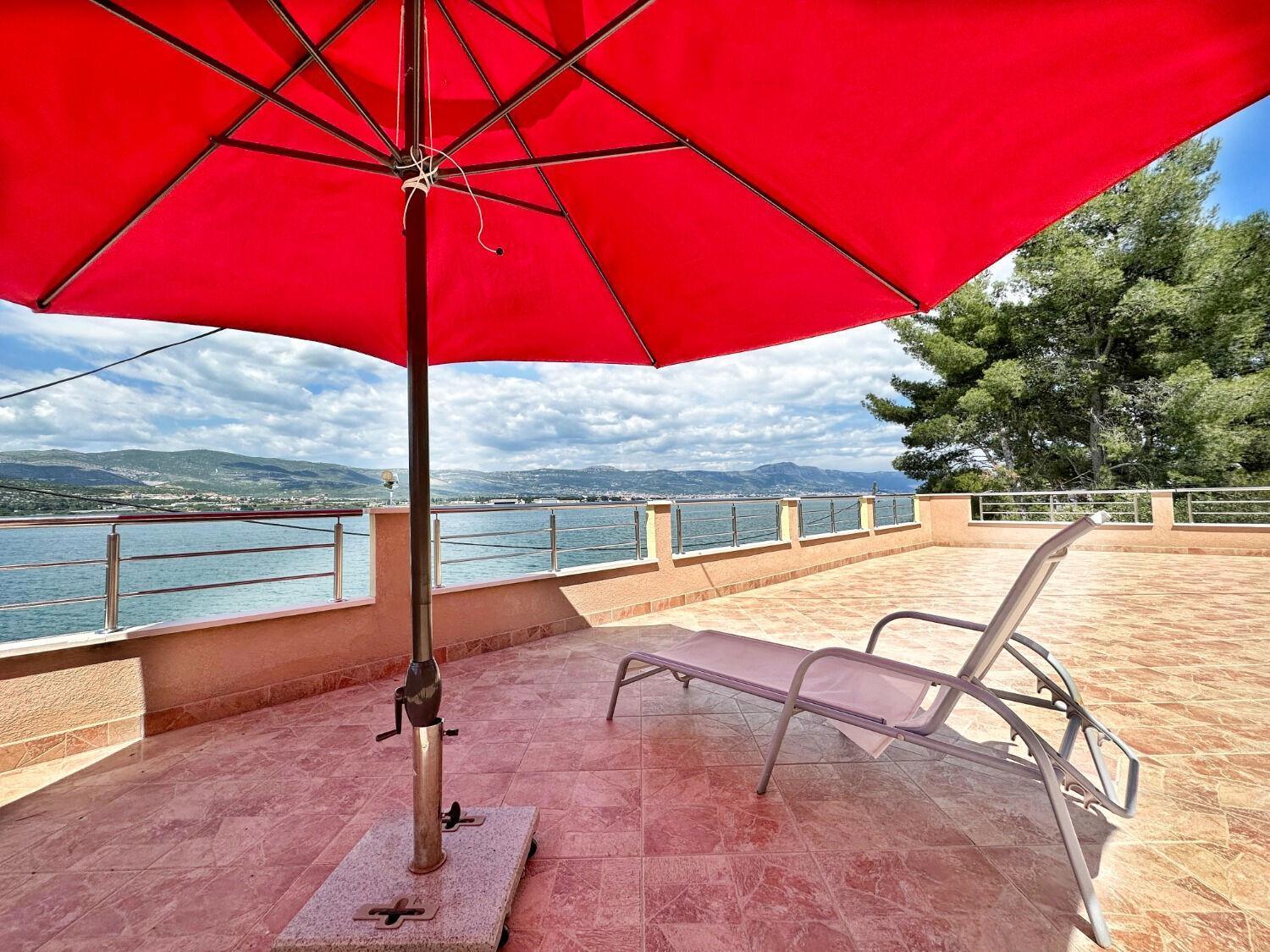 Apartments Vini Trogir Exterior foto